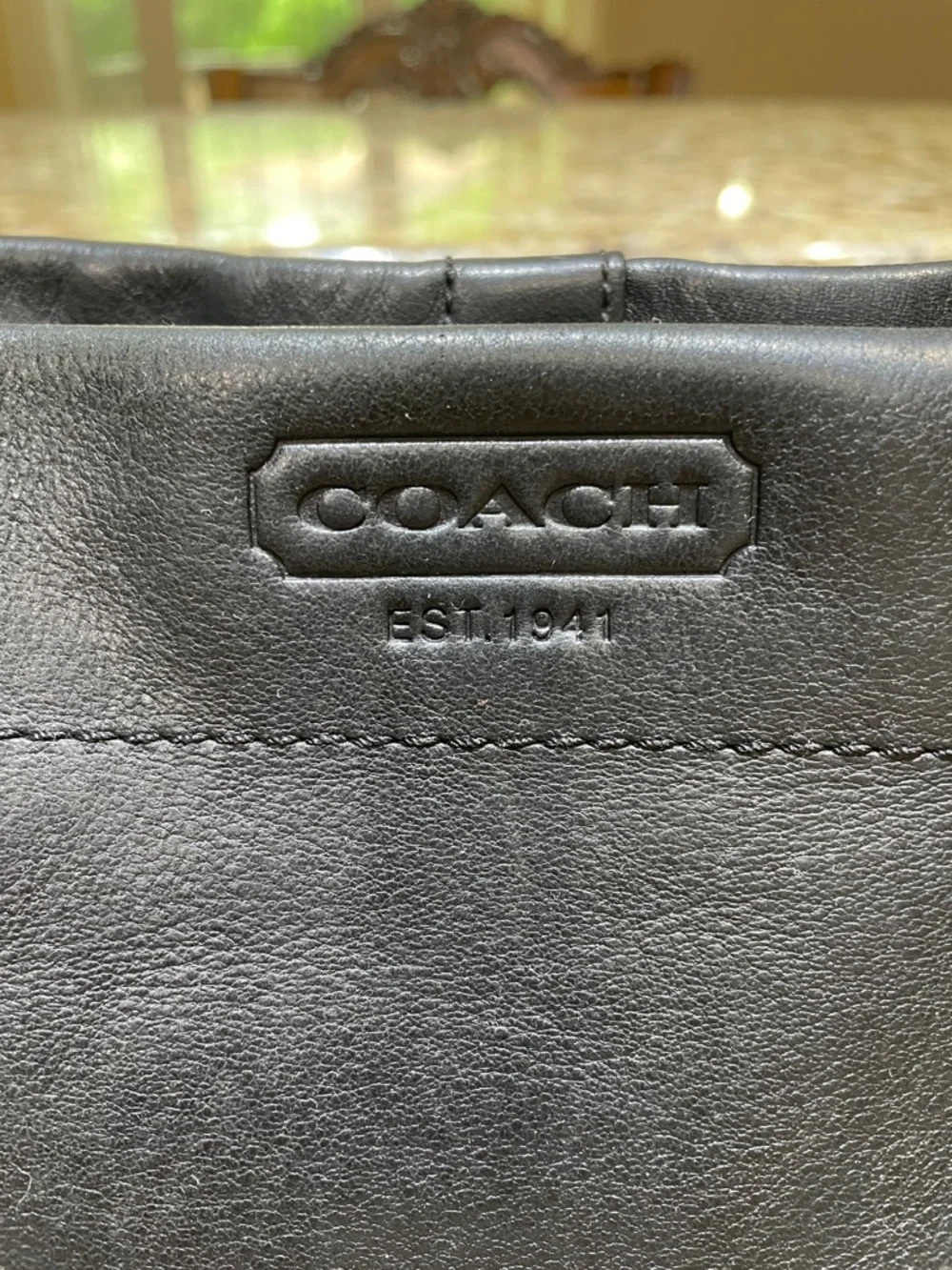 🌺COACH Black Leather Shoulder Bag with Wide Strap